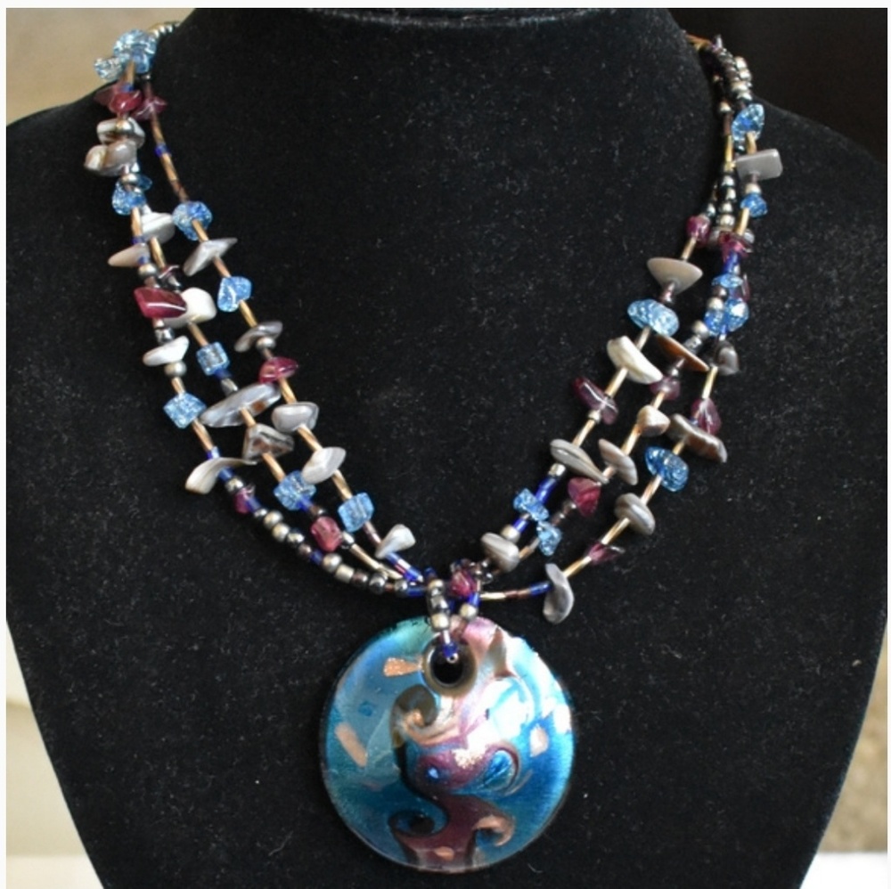 EXOTIC MAJESTIC COLOR STONE NECKLACE